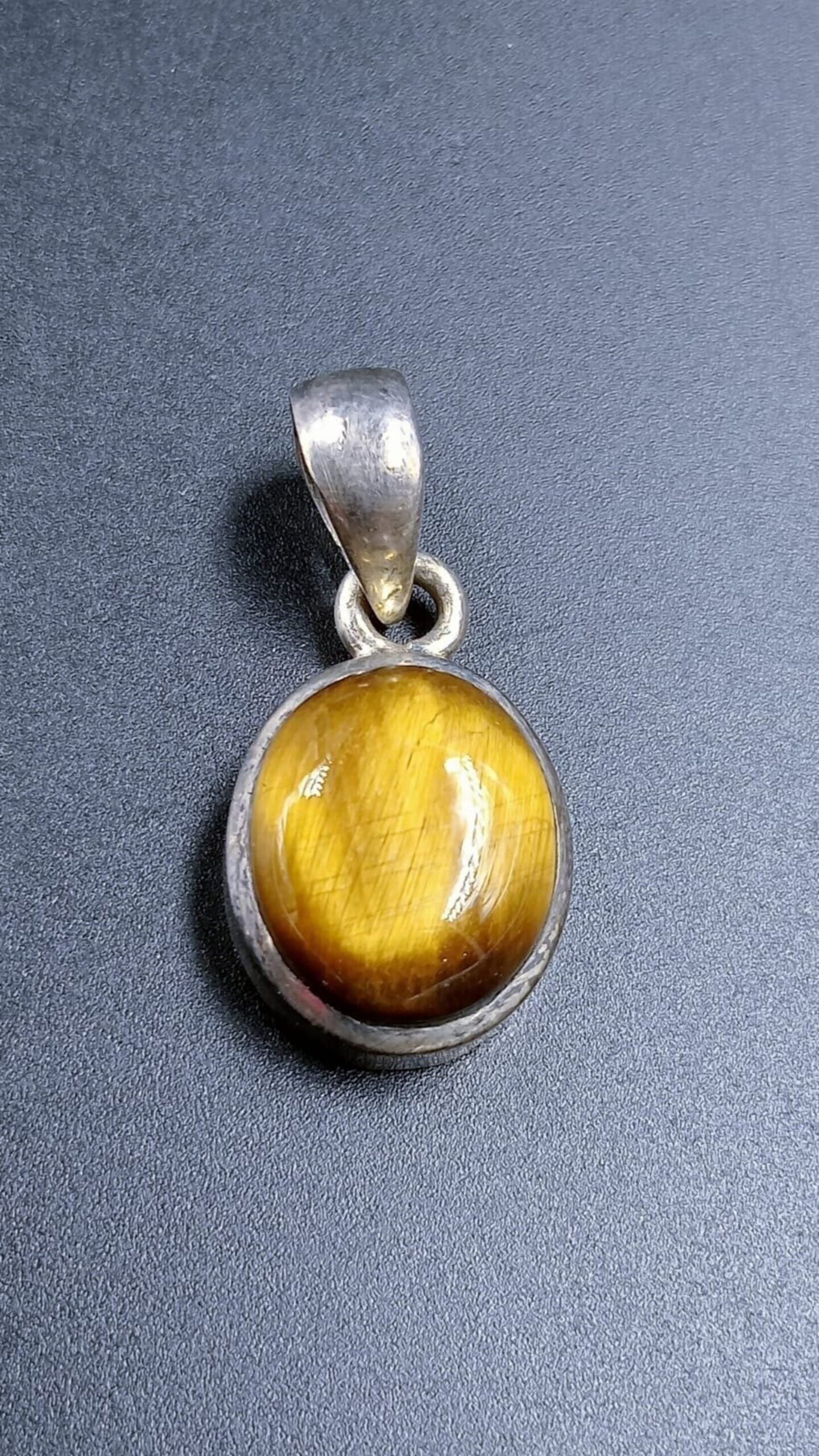 TIGER EYE STONE SILVER PENDANT